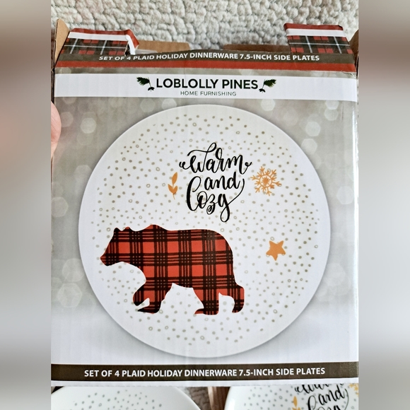 Set of 4 Loblolly Pines Plaid Holiday 7.5 in Side Plates - Picture 6 of 6